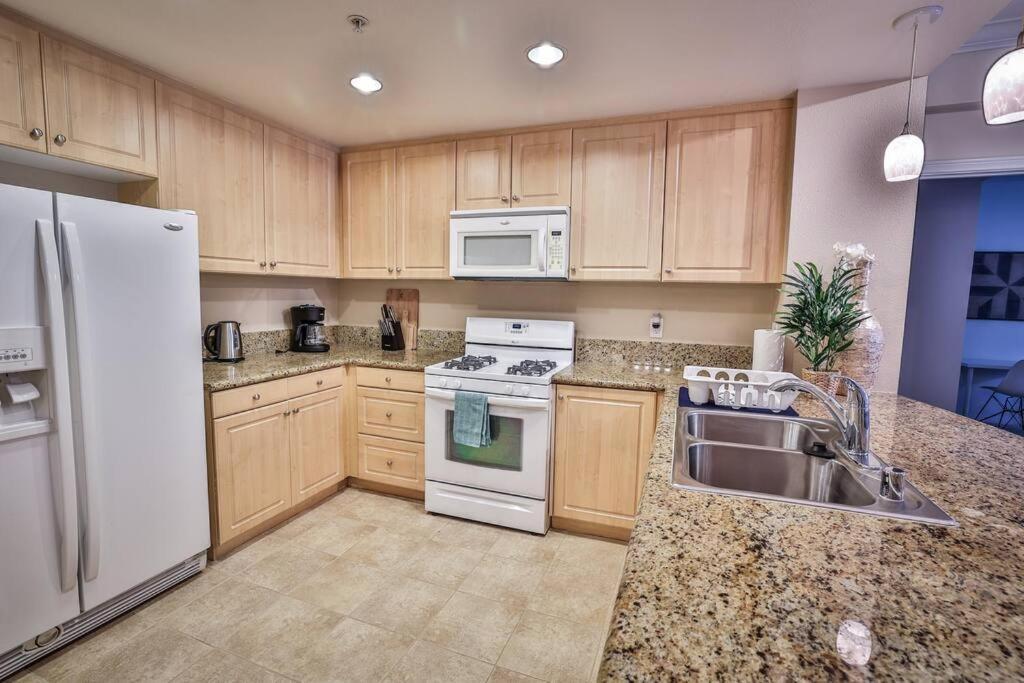Irvine Upscale 2Br Apt Near Spectrum, Great Park, Uci Leilighet Eksteriør bilde